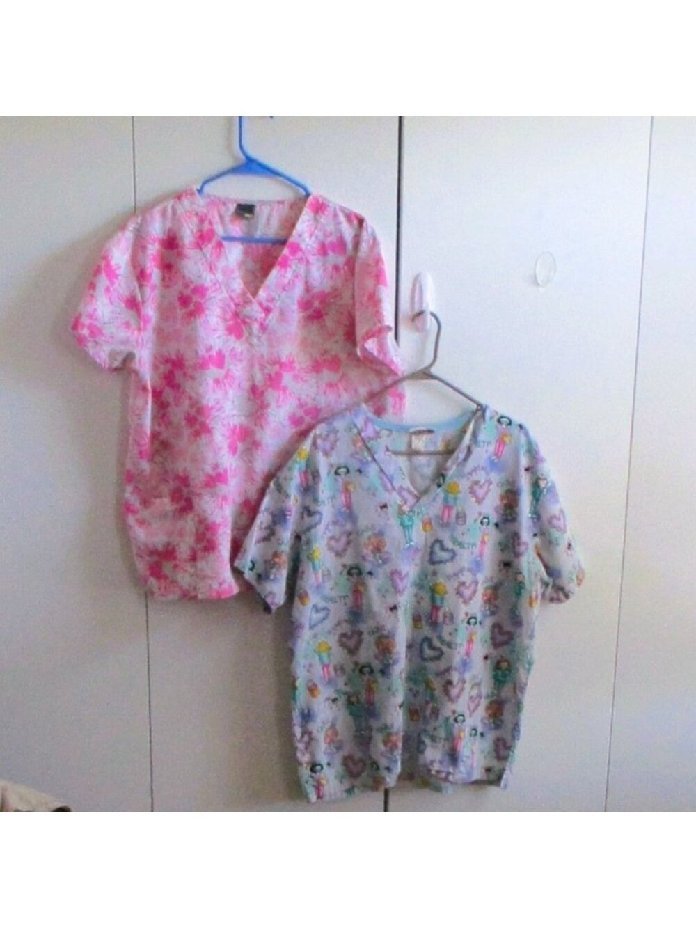 Jasco , 365 Scrub Tops Lot V-Neck Nurse-Themed Prints Size L Pink & Multicolor C